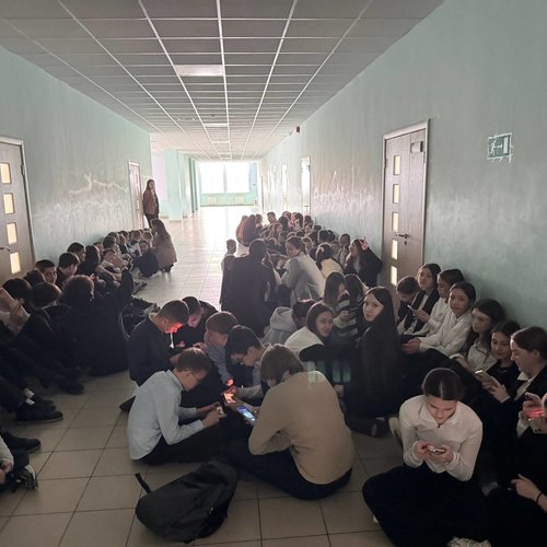 Учения по отработке сценария «Действия обучающихся, работников  образовательной организации и сотрудников охраны  при получении сигнала  гражданской обороны «Внимание всем!»  с информационным сообщением о воздушной тревоге