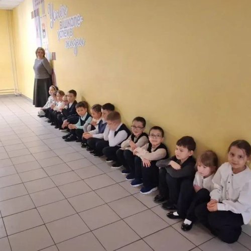 Учения по отработке сценария «Действия обучающихся, работников  образовательной организации и сотрудников охраны  при получении сигнала  гражданской обороны «Внимание всем!»  с информационным сообщением о воздушной тревоге