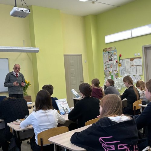 Беседа о Здоровье и Будущем: Профилактика ВИЧ-инфекции и ЗОЖ с Центром СПИД