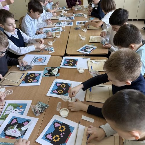 Чудо-мозаика в 3 "И": Братья наши меньшие оживают в руках юных мастеров!