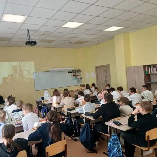 Дети в Чебоксарах учатся быть ответственными хозяевами: Уроки доброты к животным в СОШ №1! 🐾