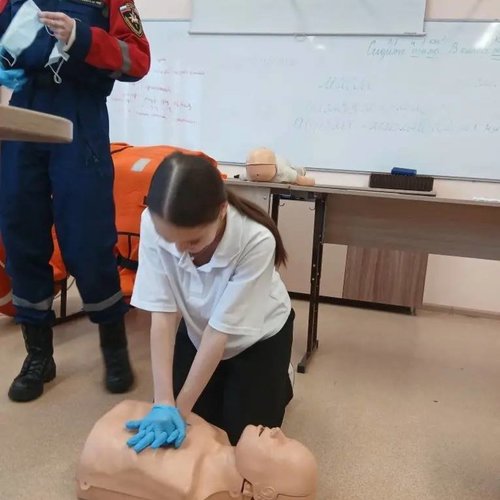 Герои нашего времени: Ученики СОШ №1 встретились с Всероссийским студенческим корпусом спасателей! 🚒🚑