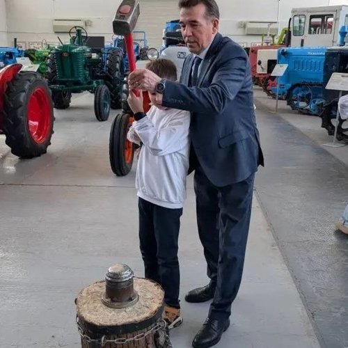 Увлекательное путешествие в мир тракторов: 3Ж класс в Музее истории трактора!