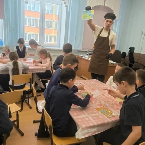 Второклассники на кулинарном мастер-классе студии "Колибри"