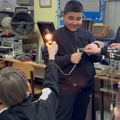 📻 5Г класс открыл для себя мир радиоэлектроники!