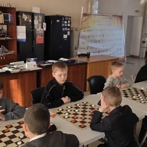 Победа команды СОШ 1 на муниципальном этапе республиканского фестиваля по шашкам «Чудо шашки».