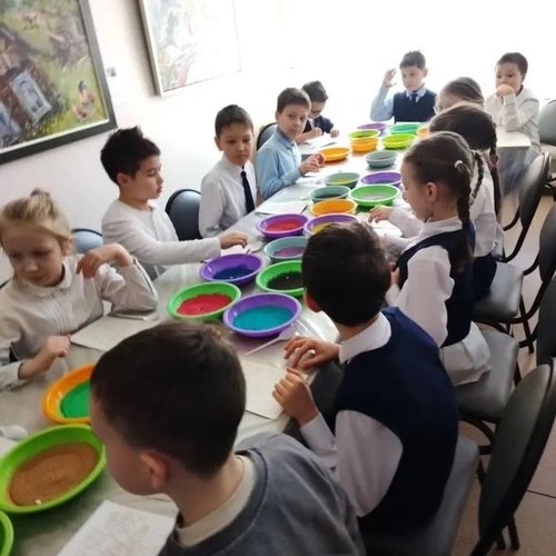 2з класс на выставке в КВЦ "Радуга"