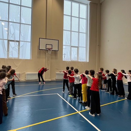 "Зарядка со звездой"