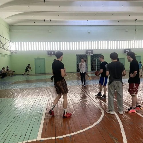 🏀 Наши баскетболисты — лучшие в Ленинском районе!
