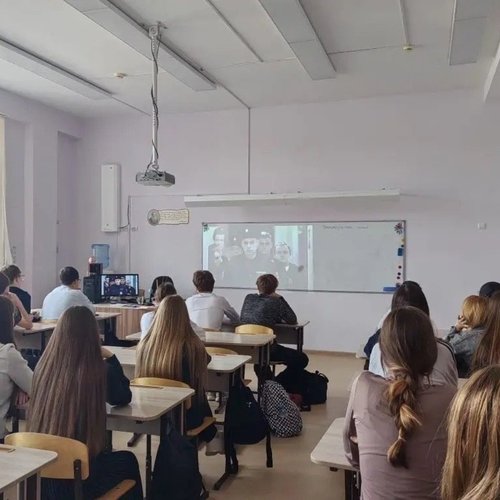 ⚡ Важный разговор о выборе и ответственности: ученики СОШ № 1 посмотрели фильм «Предательство»