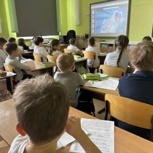 Уроки Мужества в школе №1: о героях нашего времени узнала вся школа!