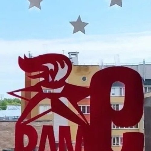 🕊 «Окна Победы» в МАОУ «СОШ № 1» г. Чебоксары: наша память — в каждом окне!