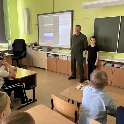 Урок Мужества в СОШ №1: встреча с настоящим героем