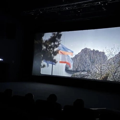 🎬 В кино по страницам истории: третьеклассники посмотрели фильм «Красные ленты»