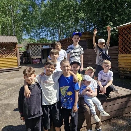 🎉 3 «З» класс отметил окончание учебного года в парке «Лакреевский лес»