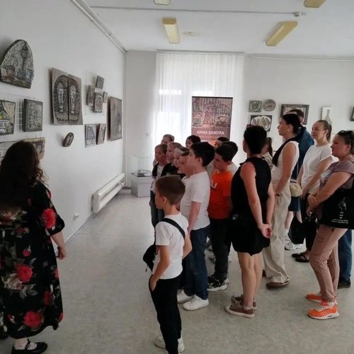 🎨 Путешествие в мир искусства: 2 «З» класс завершает программу «Мир музея Русского музея»!