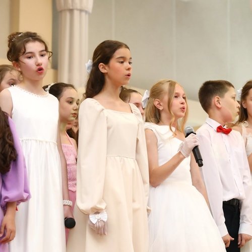 Прощание с начальной школой: четыре года волшебства позади!