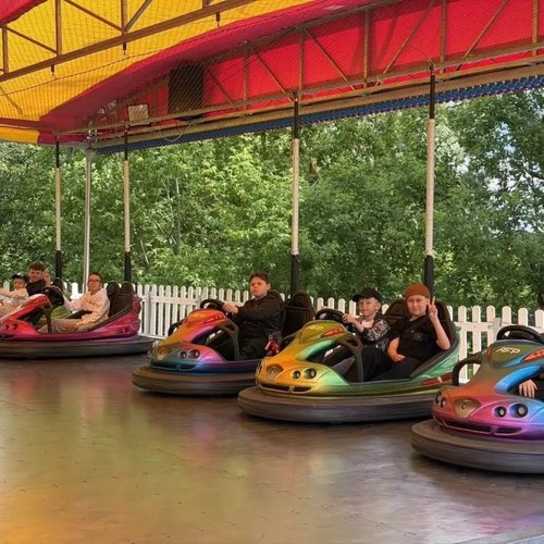 УРА, КАНИКУЛЫ! 🎉 Как наш 5 «Д» встретил лето в «Амазонии»! ☀🎢