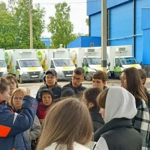 Секреты производства любимого лакомства: ученики 5 «Д» и 7 «А» классов посетили фабрику «ВолгаАйс»