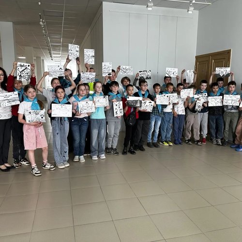 Педагоги школы № 1 провели «Живой урок» в Чувашском художественном музее