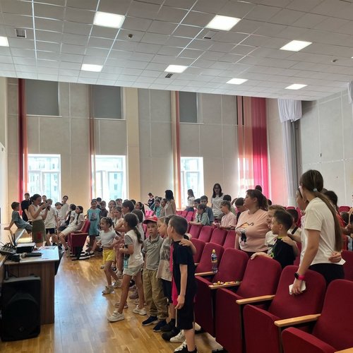 ПРИШКОЛЬНЫЙ ЛАГЕРЬ "ПРО-ДЕТСТВО" ДЕНЬ 12: ПОЛНО ЭНЕРГИИ, ТВОРЧЕСТВА И ЗАХВАТЫВАЮЩИХ ПРИКЛЮЧЕНИЙ! 