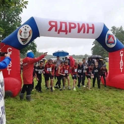 Сквозь проливной дождь к пьедесталу: как школа №1 открыла новый спортивный сезон