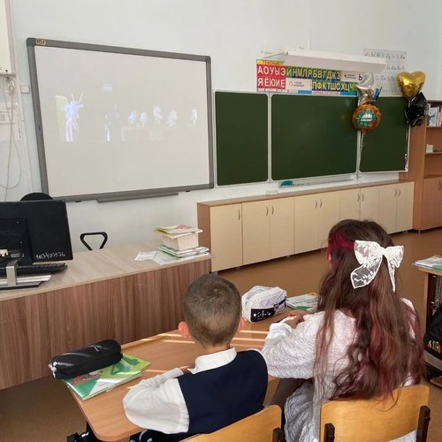 Сказка, которая учит осторожности: наша началка и «Козлятушки»