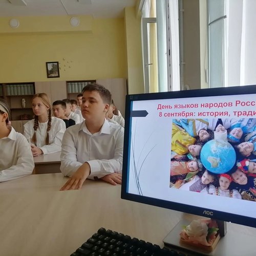 От Волги до Камчатки: в школе №1 проходит творческая неделя языков народов России