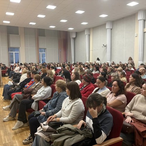 Школа — наш общий дом: в МАОУ «СОШ № 1» прошли главные родительские собрания сентября