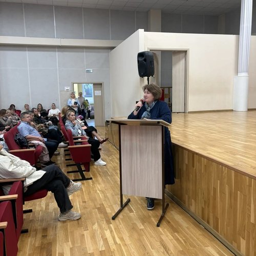 Школа — наш общий дом: в МАОУ «СОШ № 1» прошли главные родительские собрания сентября