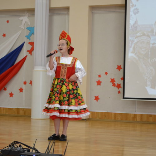 Фестиваль языков народов России в школе №1: праздник единства и красок! 