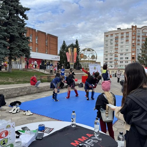МАОУ «СОШ №1» на городском Фестивале безопасности «Безопасный город»: репортаж с места событий