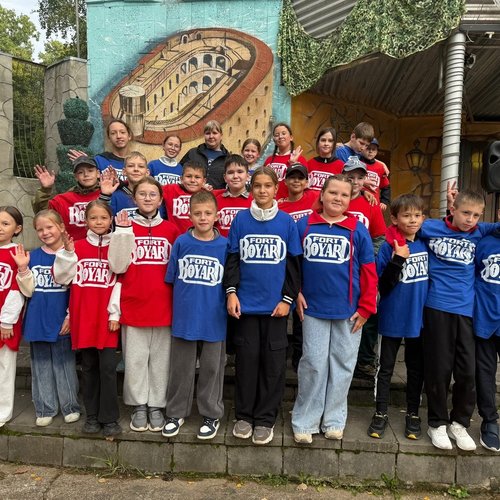 Команда 5Е в Форт Боярд: сплочённость, ловкость и победа!