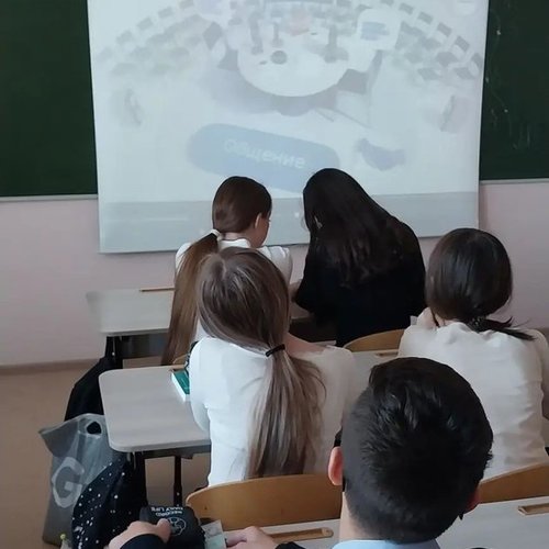 От самопознания к осознанному выбору: в школе №1 прошли профориентационные занятия «Россия — мои горизонты»
