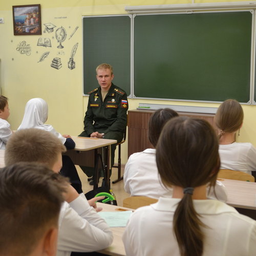 Урок, который останется в памяти: 7Е класс встретился с настоящим героем! 
