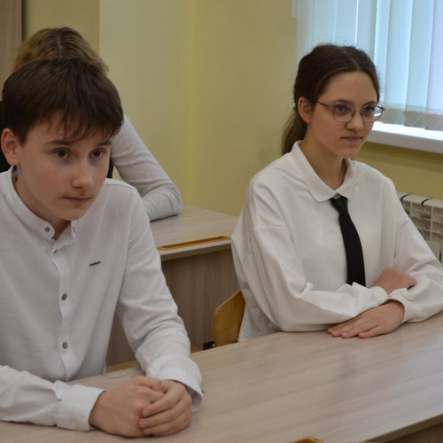 Урок, который останется в памяти: 7Е класс встретился с настоящим героем! 