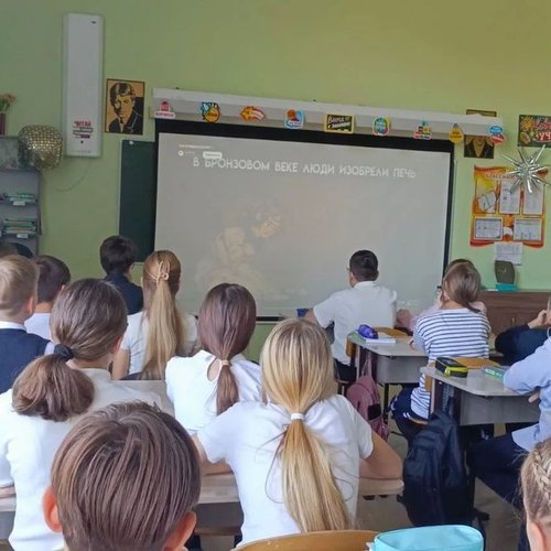 «Хлеб — всему голова»: как СОШ №1 отмечает самый теплый праздник октября!