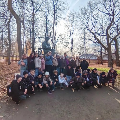 «Унылая пора, очей очарованье!»: 5А класс вдохнул осень в пушкинском Болдине