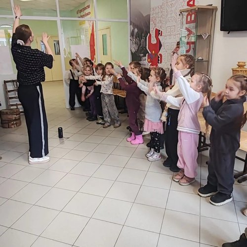 Маленькие шаги в большую историю: как в школьном музее «Мой край» встретили самых юных гостей