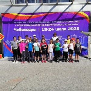 Команда легкоатлетов МАОУ СОШ1 поддержала паралимпийское движение России