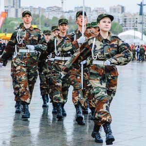 ПАРАД ДОШКОЛЯТ И ЮНАРМЕЙЦЕВ