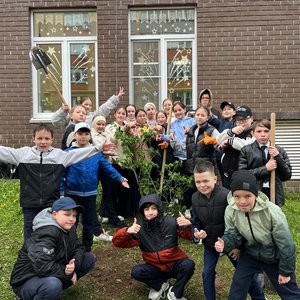 Акция "Аллея выпускников"