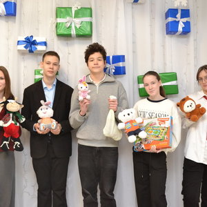 Школа №1 принимает участие в благотворительной акции «НОВОГОДНЕЕ ЧУДО»