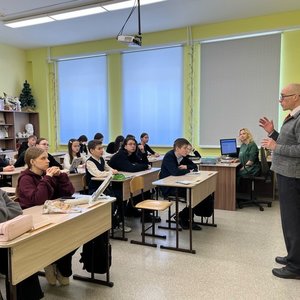 Беседа о Здоровье и Будущем: Профилактика ВИЧ-инфекции и ЗОЖ с Центром СПИД