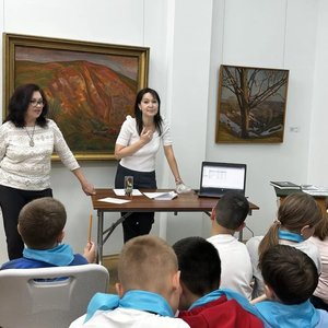 Педагоги школы № 1 провели «Живой урок» в Чувашском художественном музее